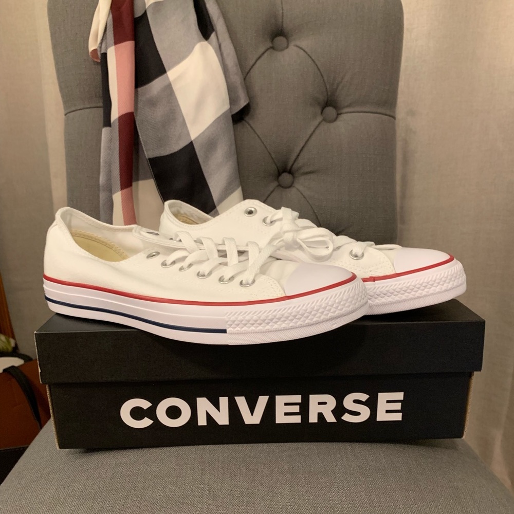 BRAND NEW WHITE CONVERSE